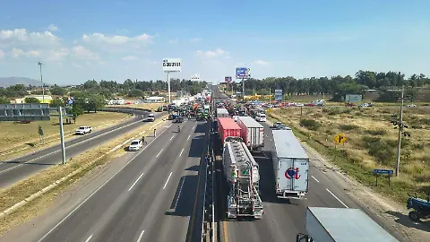 ADVIERTEN POSIBLES BLOQUEOS CARRETEROS EN DISTINTOS PUNTOS DEL PAÍS ESTE DOMINGO