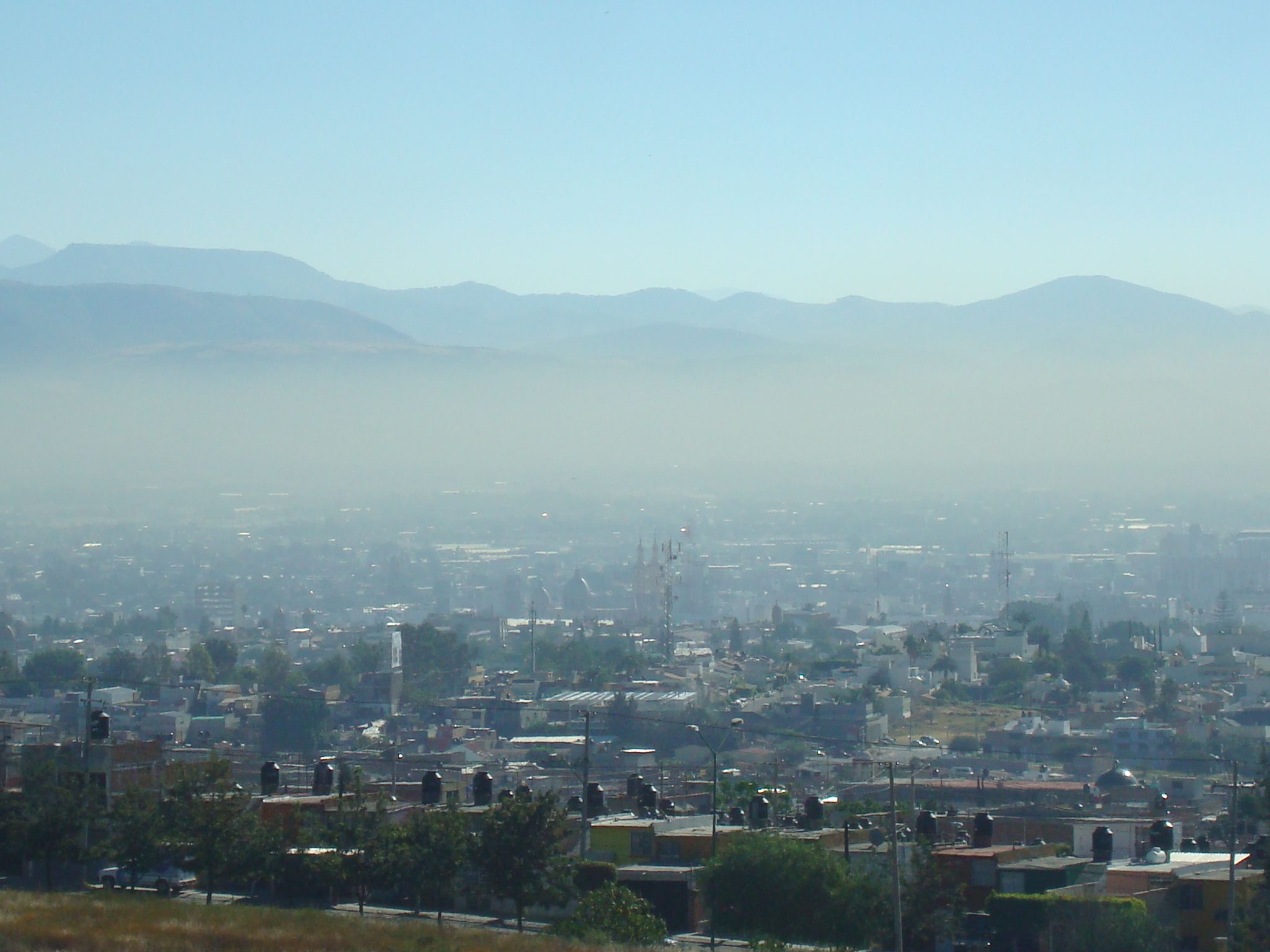 Cofepris alerta por mala calidad del aire en el Bajío