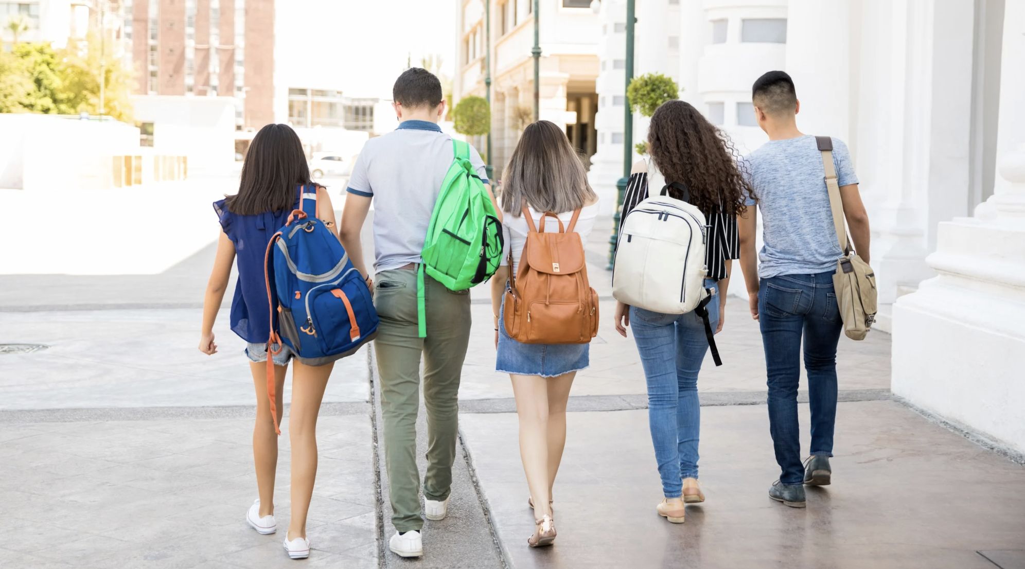 MÁS DE 23 MILLONES DE ESTUDIANTES REGRESAN A CLASES EN MEDIO DE BAJAS TEMPERATURAS