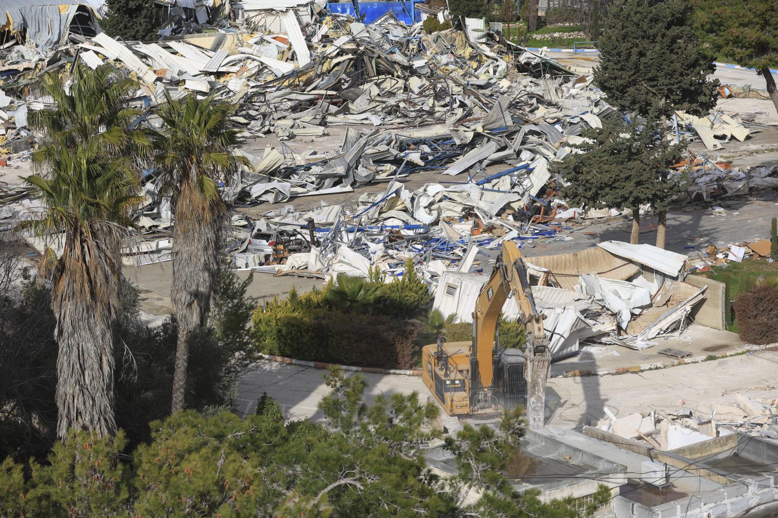 ISRAEL DERRIBA OFICINAS DE LA AGENCIA DE LA ONU PARA REFUGIADOS PALESTINOS EN JERUSALÉN