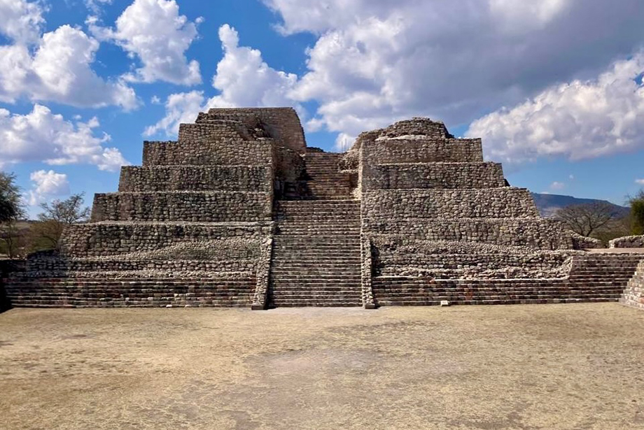 EL INAH TOMA POSESIÓN DE PREDIO EN CAÑADA DE LA VIRGEN PARA REFORZAR LA PROTECCIÓN ARQUEOLÓGICA