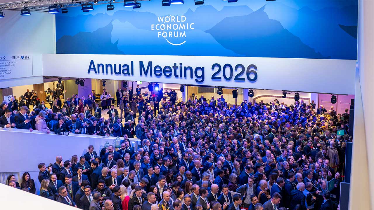 DAVOS DISCUTE UNA NUEVA REALIDAD ECONÓMICA BASADA EN COOPERACIÓN GLOBAL