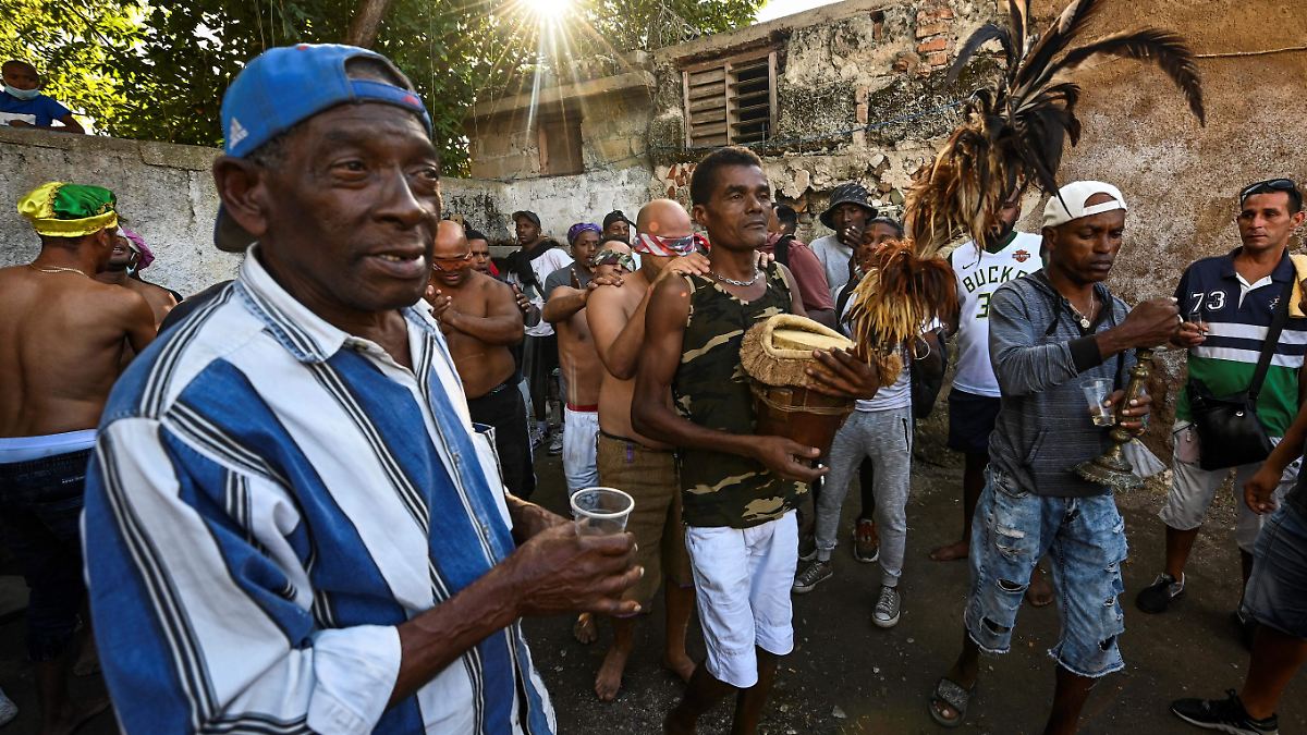 EL HUNDIMIENTO DE CUBA: “SOMOS UN ALTAR DE SACRIFICIOS”, CLAMAN CIUDADANOS ANTE CRISIS PROFUNDA