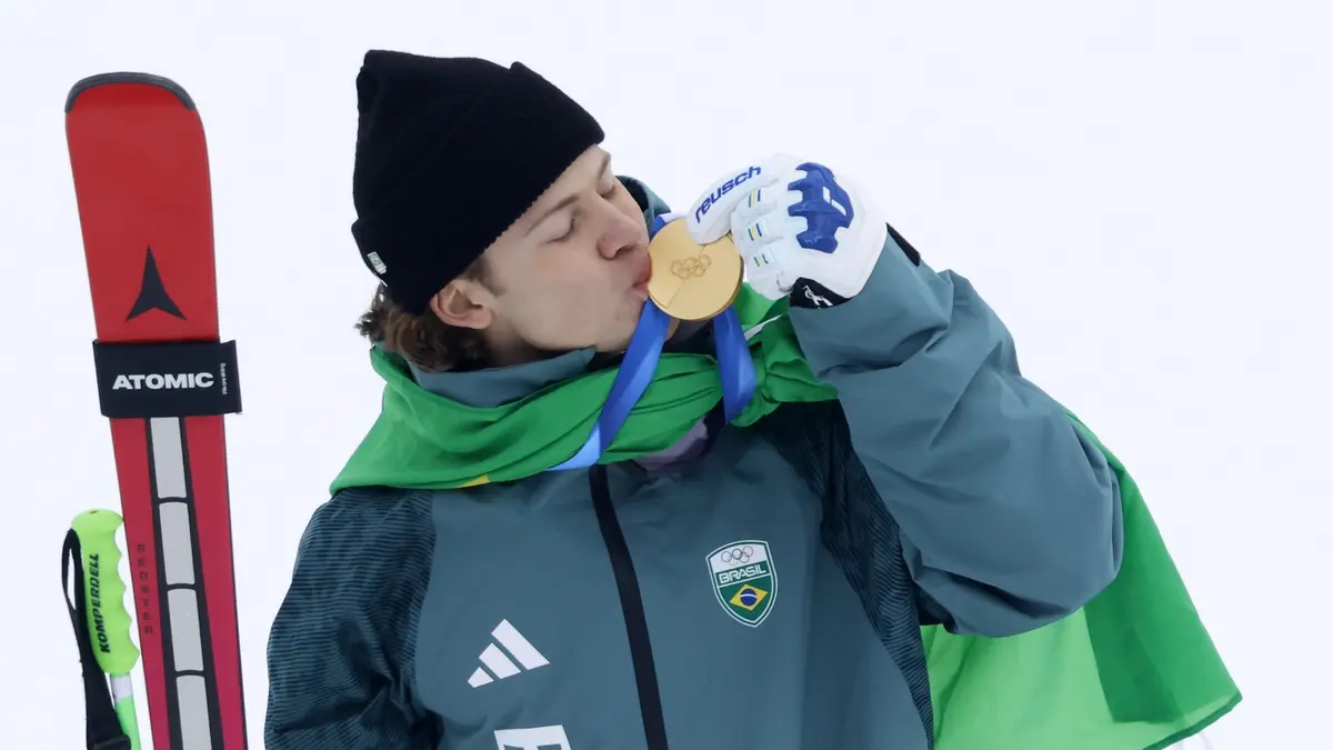LUCAS PINHEIRO SE CONVIERTE EN EL PRIMER CAMPEÓN LATINO EN UNOS JUEGOS OLÍMPICOS DE INVIERNO
