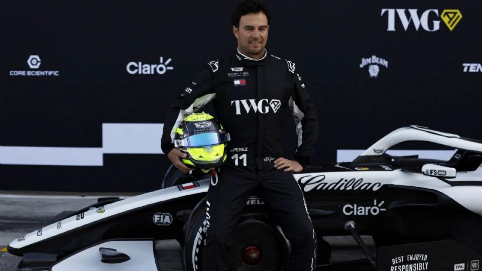 CHECO PÉREZ SE INTEGRA AL PROYECTO CADILLAC F1 DE LA MANO DE MARIO ANDRETTI