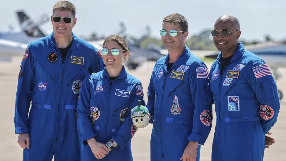 ASTRONAUTAS DE ARTEMIS II SUEÑAN CON UNA LUNA ACCESIBLE PARA TODOS