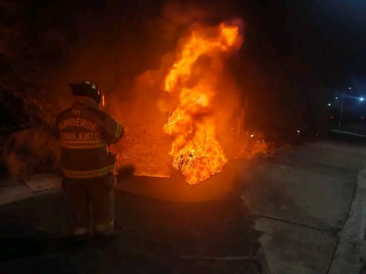 INCENDIO EN DUCTO PROVOCA CIERRE EN ACCESO DIEGO RIVERA