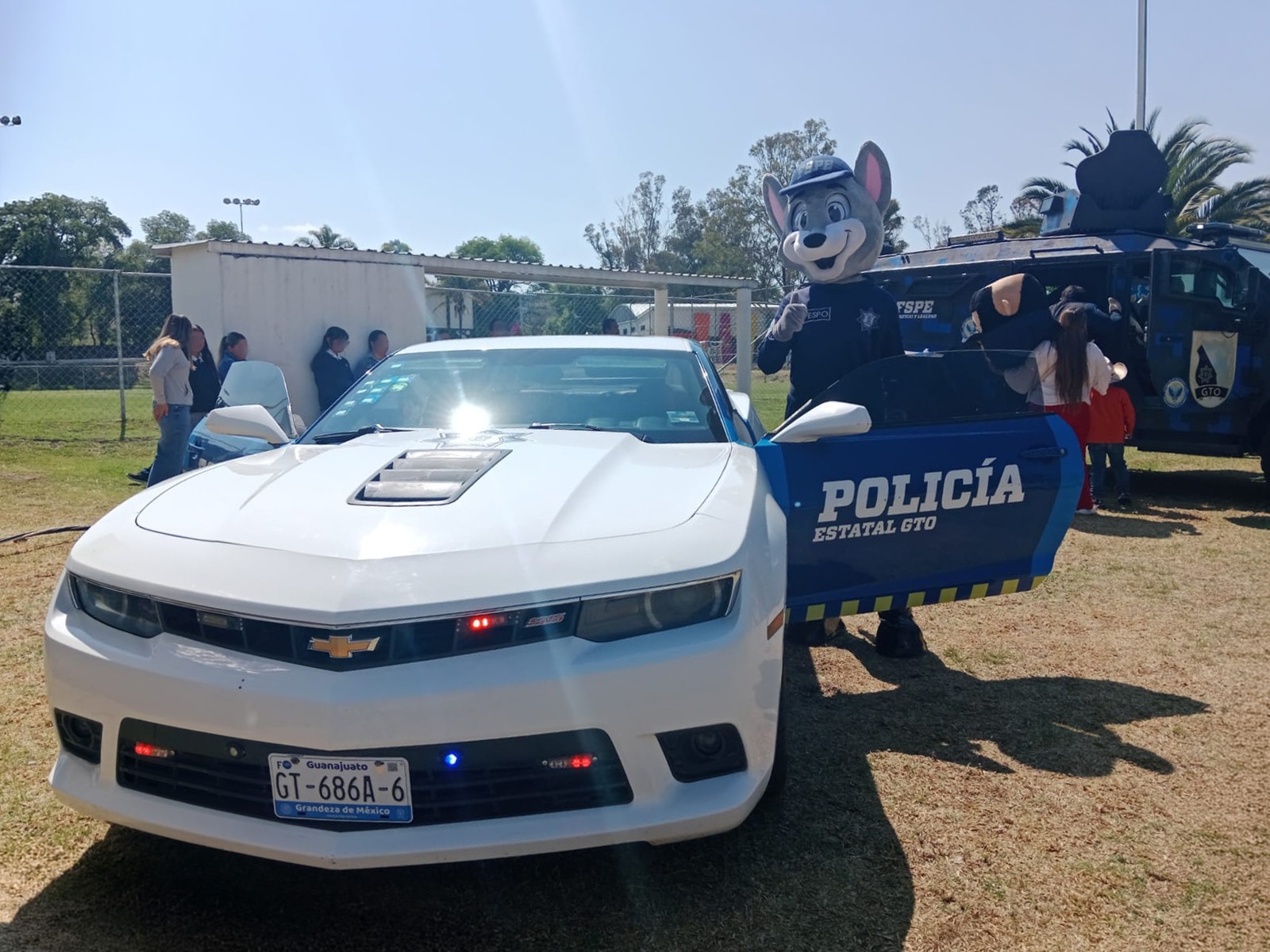 POLICÍAS MÁS CERCA DE LA GENTE: FORTALECEN VÍNCULO COMUNITARIO EN CORONEO