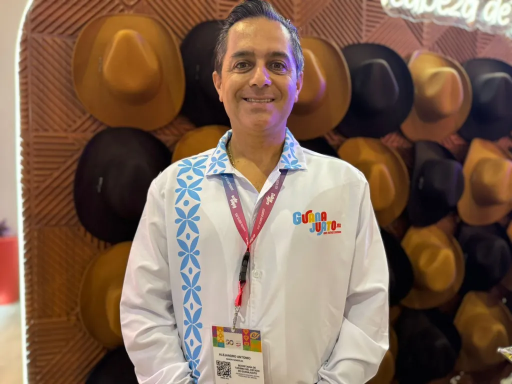 SOMBREROS DE GUANAJUATO LLEGAN AL MUNDIAL: FIFA LOS ELIGE COMO PRODUCTO OFICIAL