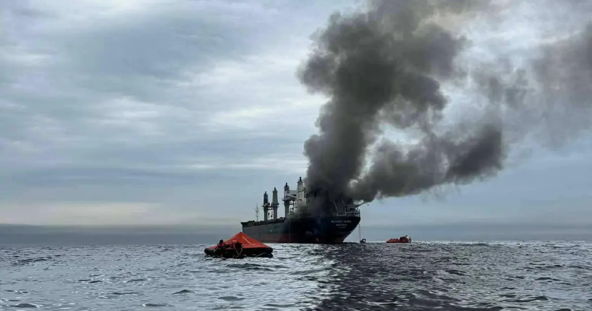 IRÁN MANTIENE OPERACIÓN PETROLERA PESE A PRESIÓN DE ESTADOS UNIDOS EN ORMUZ