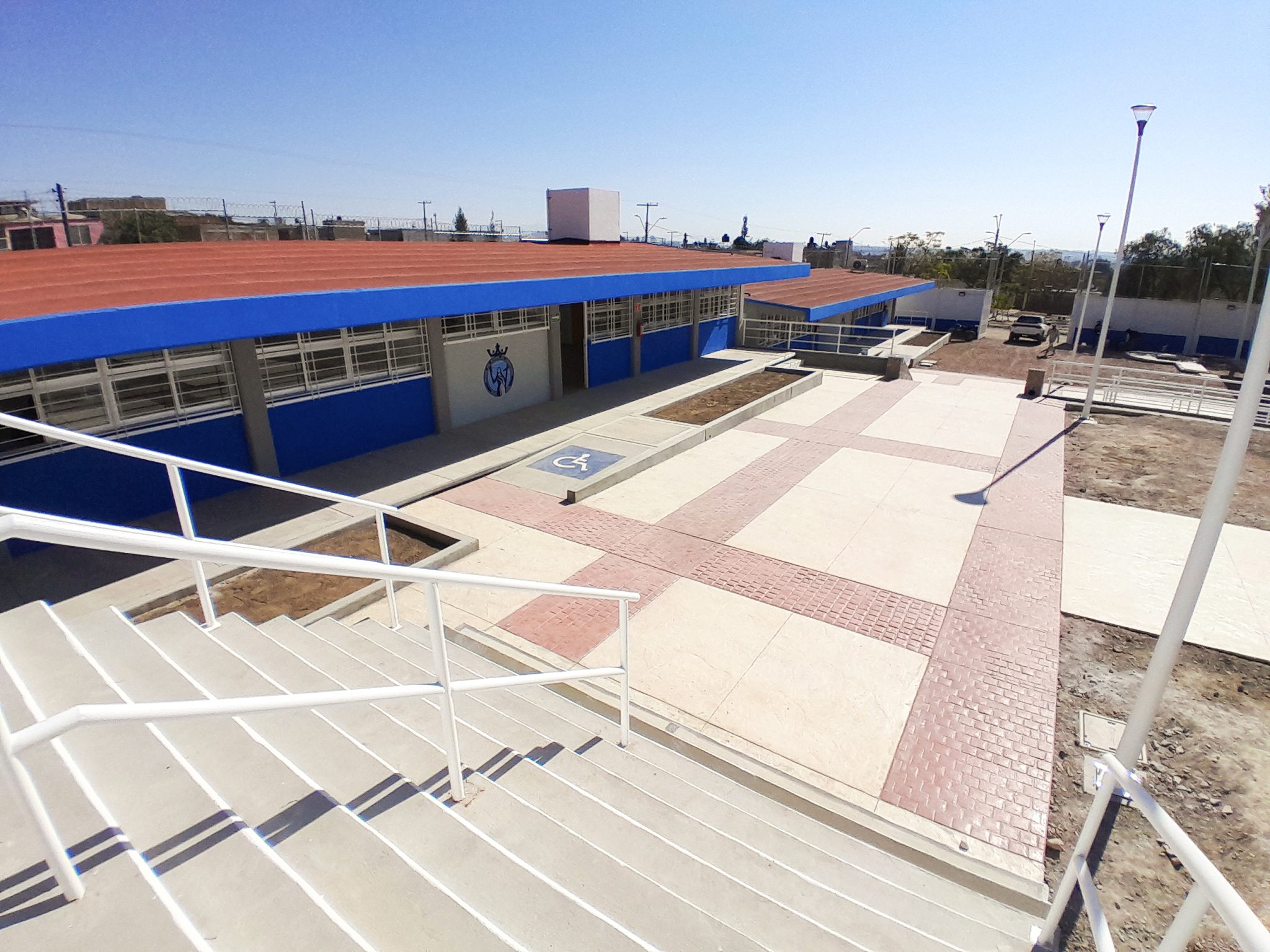 MODERNIZAN LA SECUNDARIA GENERAL RUFINO TAMAYO EN LEÓN